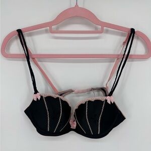 Victoria's Secret Women's Black and Pink Bra With Bow Details Size 36B